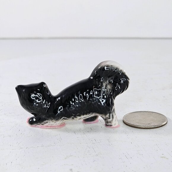 Vintage Ceramic Cat Figurine Black & White Stretch Pose Curled Tail Kitsch - Picture 7 of 8